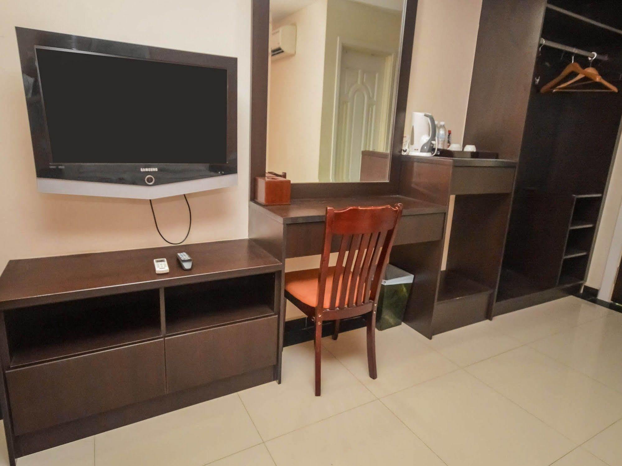 Nida Rooms Rawang Central Utama Buitenkant foto